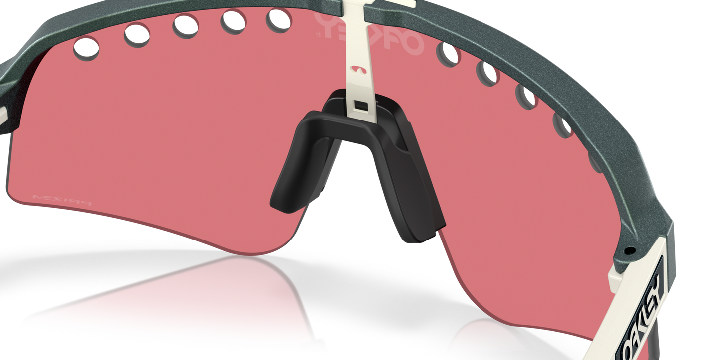 Oakley SUTRO LITE SWEEP 946531 Matte Silver/Blue Colorshift